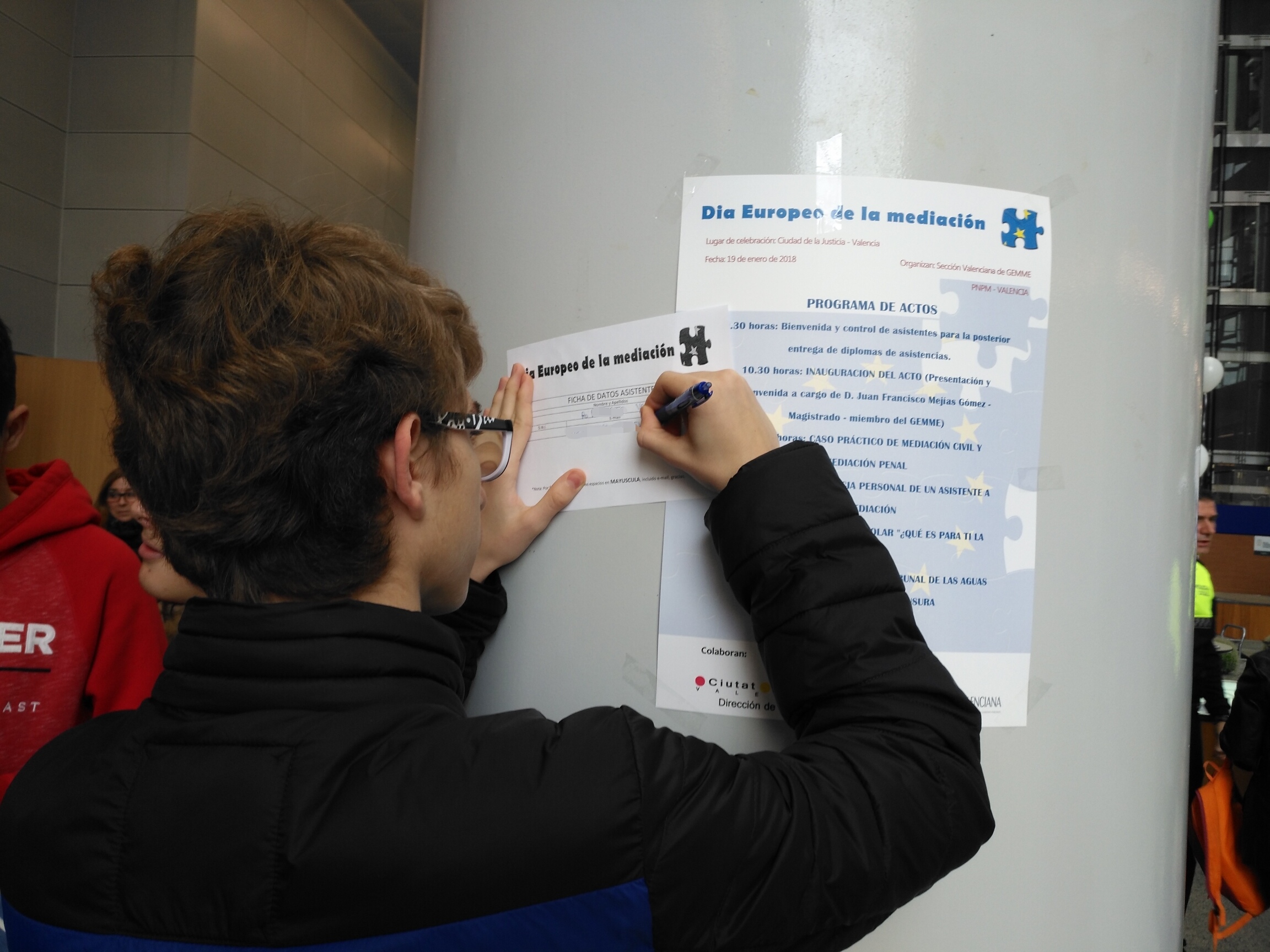 La Policia Local de Torrent participa en la celebració del Dia Europeu de la Mediació