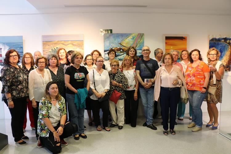 El mar arriba a la Casa de la Dona amb l’exposició de Torrent d’Art