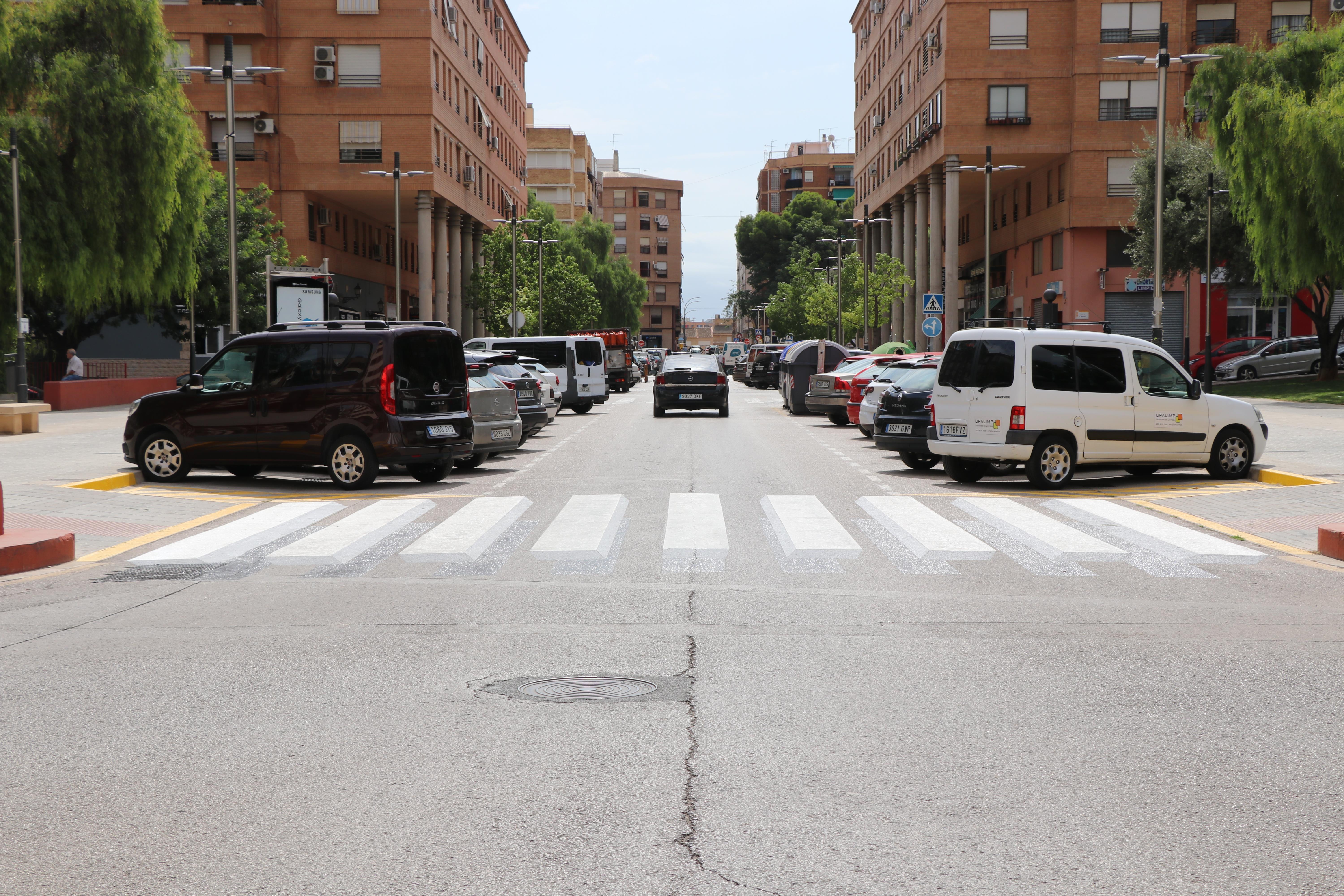 Torrent instala pasos de peatones 3D para aumentar la seguridad de las rutas escolares