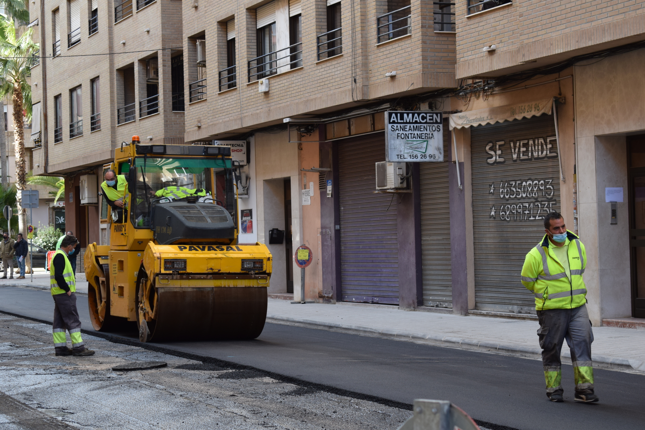 Finalizan las obras de mejora de las calles Pintor Renau y Riu Turia