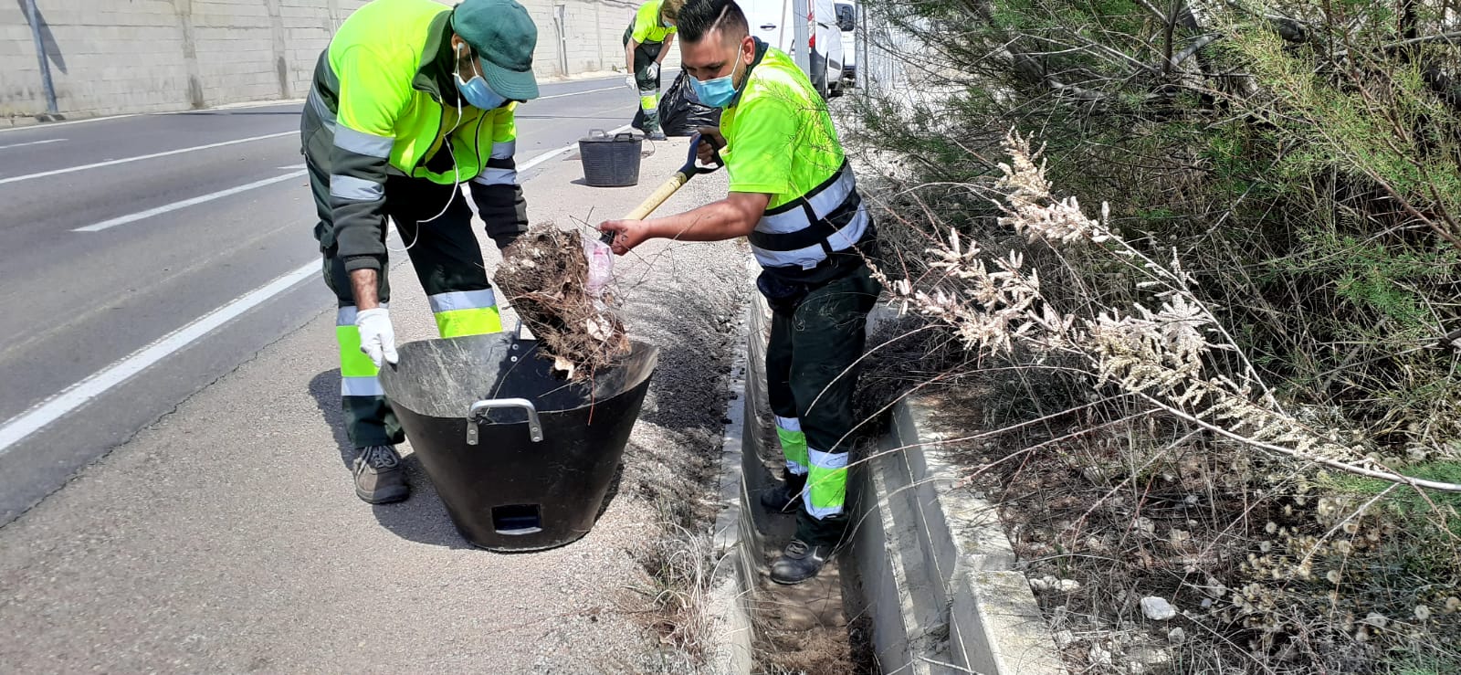    Davant la previsió de pluja per a aquesta setmana s’accelera la neteja de la xarxa de drenatge d’aigües pluvials de la ciutat