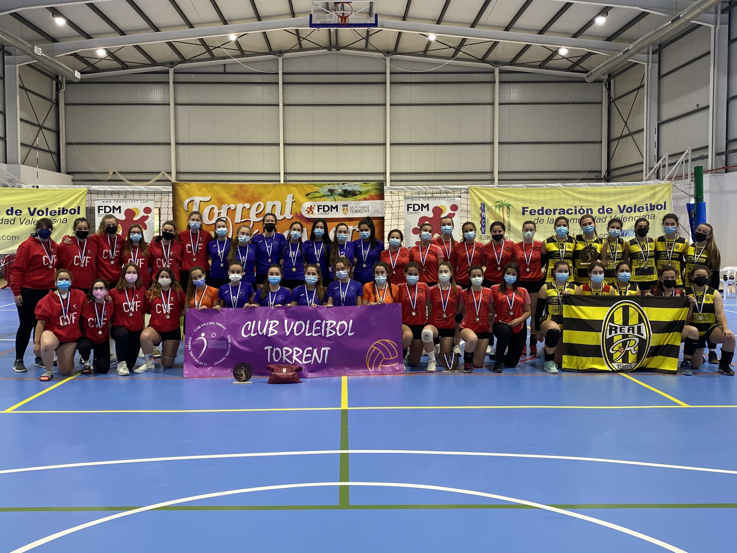 El Juvenil Femenino del Club Voleibol Torrent asciende a Primera Autonómica